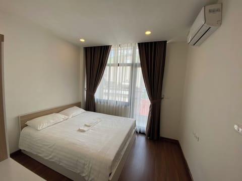 Deluxe Apartment | 1 bedroom, minibar, soundproofing, free WiFi