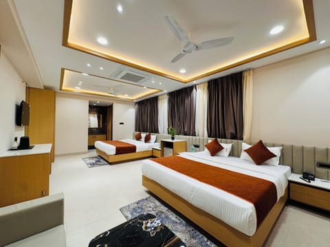 Deluxe Quadruple Room | WiFi (free), bed sheets