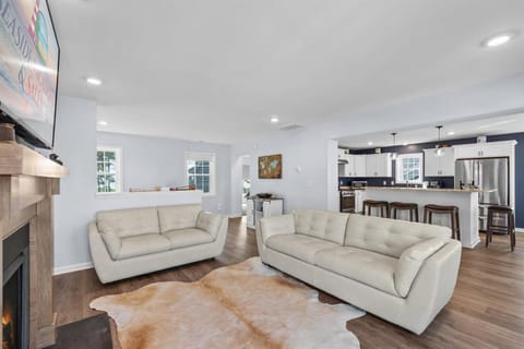 Beautifully and comfortably furnished and Brand New!