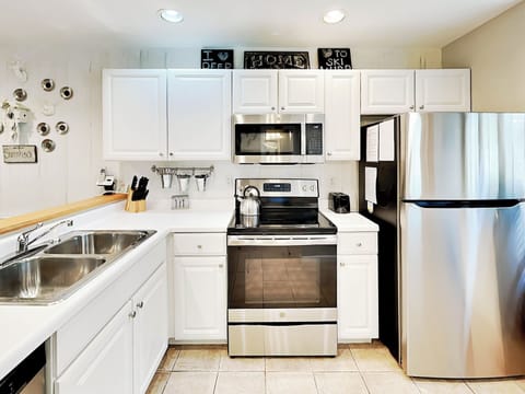 Studio (2 Bedrooms) | Property amenity