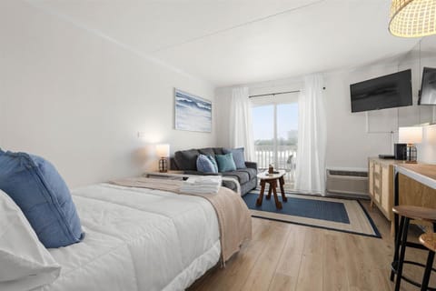 Bright, cozy living space to unwind and relax.