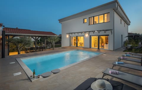 pool