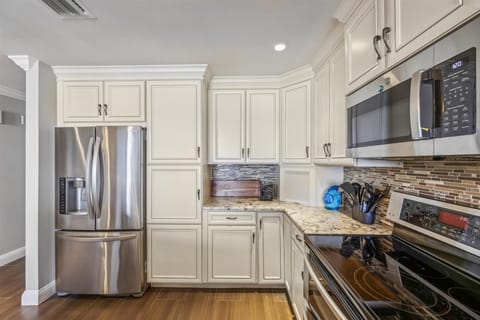 spansihkey204kitchen18a3326