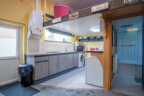 Microwave, stovetop, dishwasher, electric kettle