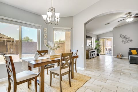 House (3 Bedrooms) | Interior