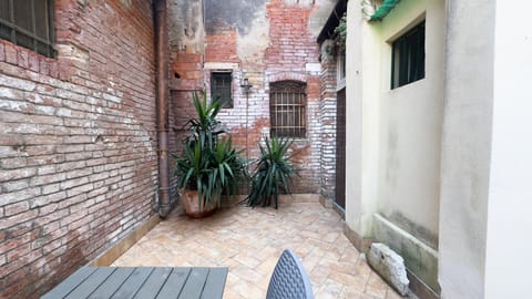 House | 1 bedroom