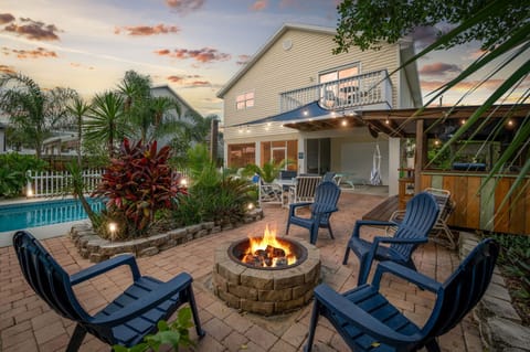 Backyard fire pit ft. bar tiki bar