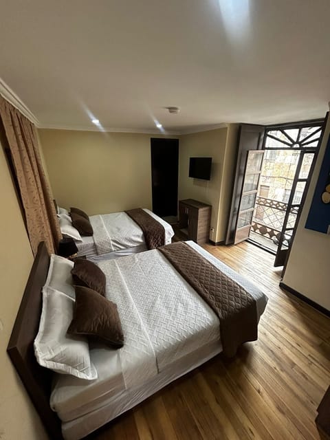 Deluxe Double Room, Balcony, City View | WiFi (free)