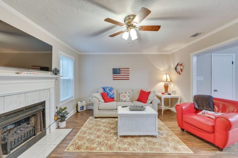 Augusta Vacation Rental | 2BR | 1.5BA | 1,250 Sq Ft | Stairs Required