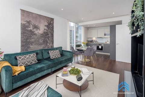 Luxury Apartment, 2 Bedrooms, Balcony, River View | 2 bedrooms, soundproofing, iron/ironing board, free WiFi