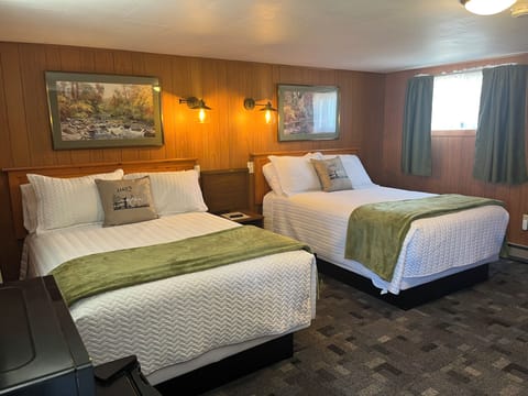 WiFi (free), bed sheets