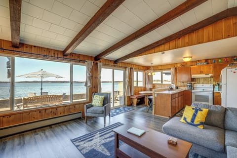 Cottage (2 Bedrooms) | Interior