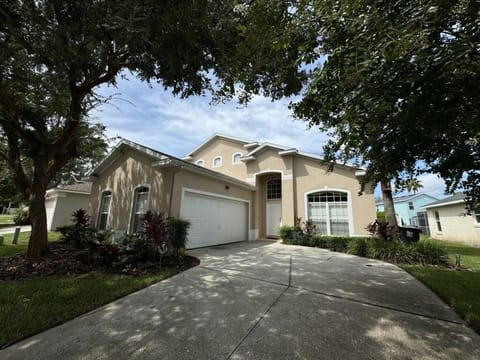 House, 4 Bedrooms | Exterior
