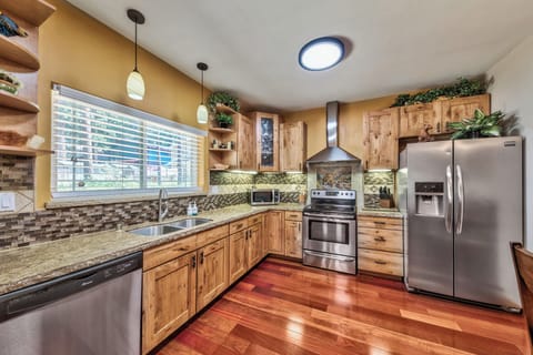 Beautiful kitchen with stainless steel appliances and lots of counterspace