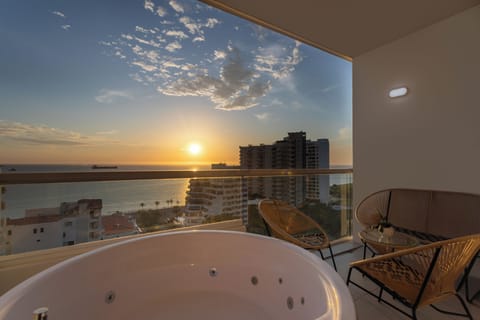 Executive Suite de 2 habitaciones con jacuzzi | Balcony