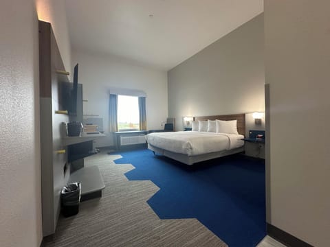 Individually decorated, individually furnished, desk, laptop workspace