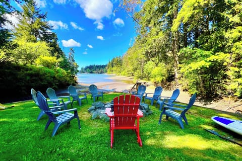 Bainbridge Island Vacation Rental | 6BR | 4.5BA | Steps Required | 3,300 Sq Ft
