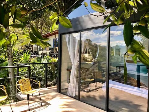 Classic Cottage, Lake View | Terrace/patio