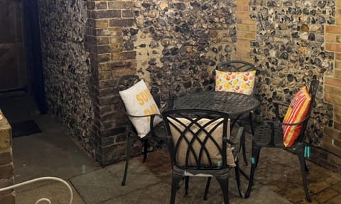 Our new lighting and garden - Starfish Cottage - Broadstairs - Kent - @seastayuk - seastay.co.uk