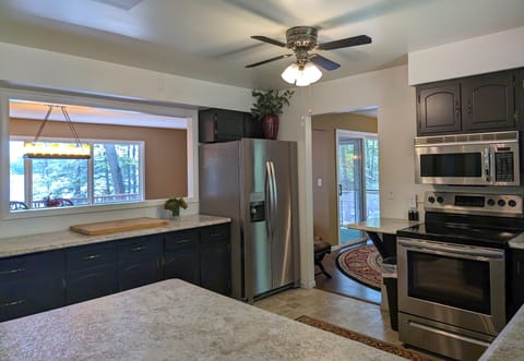 Full Kitchen with Lake Views - Full Kitchen with Lake Views