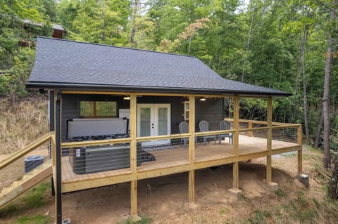 Side view of the cabin