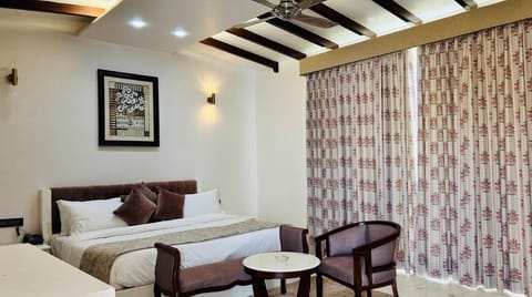 Superior Double Room, Garden View | Soundproofing