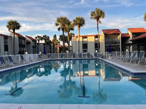 Heated pool