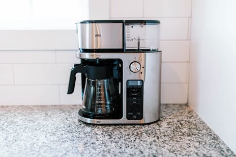 he Braun Multi-Serve coffee maker stands out with its sleek design and versatile brewing options. Its modern look and easy-to-use controls make it both a stylish highlight and a practical convenience in the kitchen.