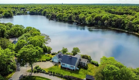 3000 sqft house located 10 feet from Long Pond.  Recently Renovated.