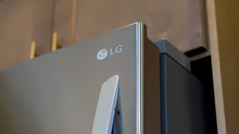 Victorian unit E queen efficiency apt downtown muskegon