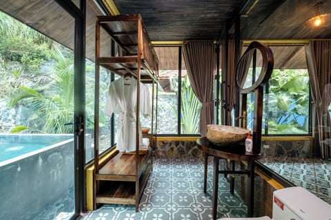 Superior Villa, Private Pool | Bathroom | Hair dryer, bathrobes, slippers, towels