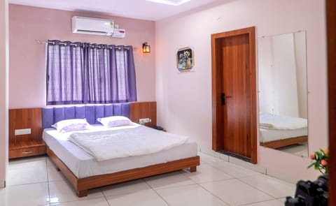 Super Deluxe Room | WiFi (free), bed sheets