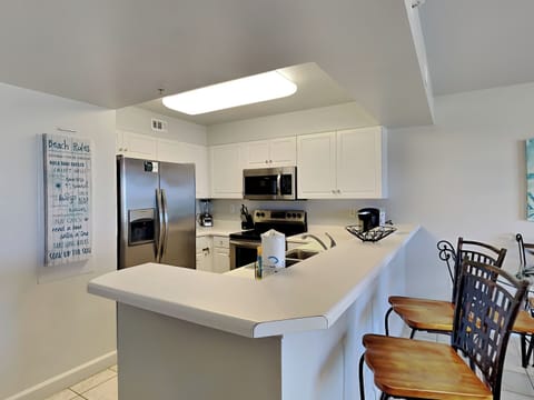 Breakfast Bar with Seating for Two