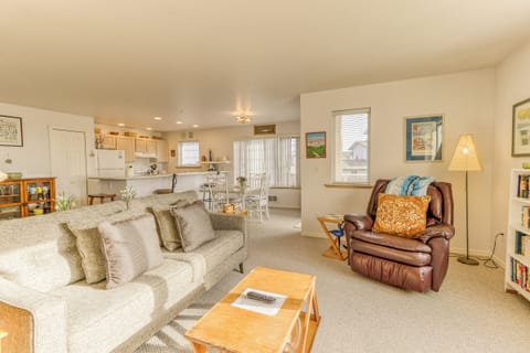 221 Vacation by the Sea