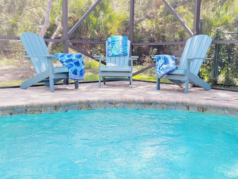 Soak up the peaceful sunshine in this relaxing beach getaway