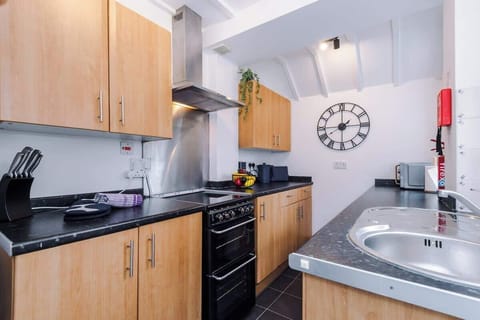 The fully equipped kitchen has everything you need for a long or short stay whilst away in Chester.