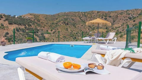 Casa Marina Cómpeta by Ruralidays
