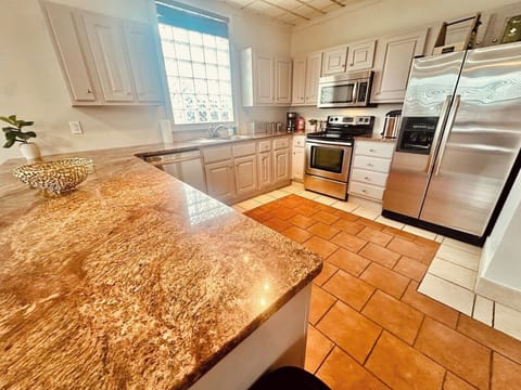 Fully equipped Kitchen!