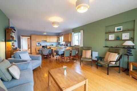 Bc373ede 0110 4c58 9f27 7fc7e85b6a97