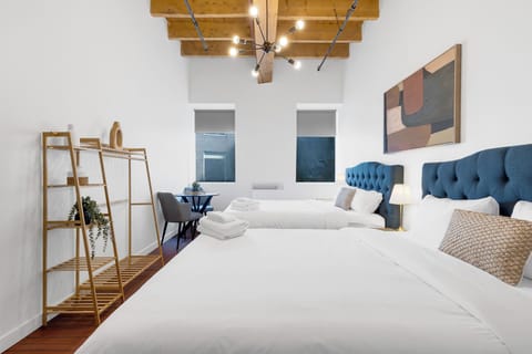 Comfort Room, 2 Queen Beds, Non Smoking (Shared Bathroom) | Premium bedding, memory foam beds, individually decorated