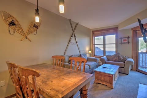 Furniture, Table, Indoors, Living Room, Room