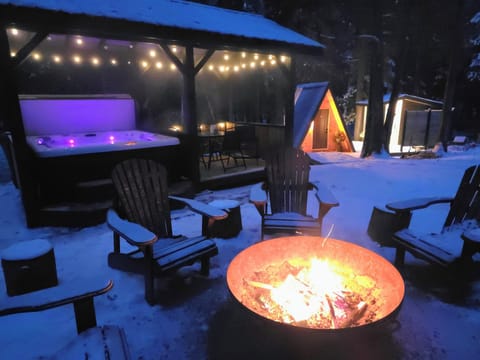 Hot tub, fire pit area