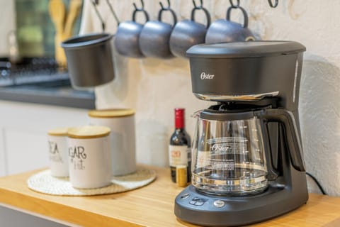 Comfort Apartment, Balcony, City View | Private kitchen | Electric kettle