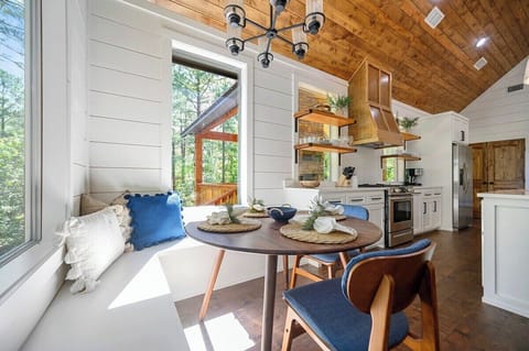 Gather around the table for dinner!