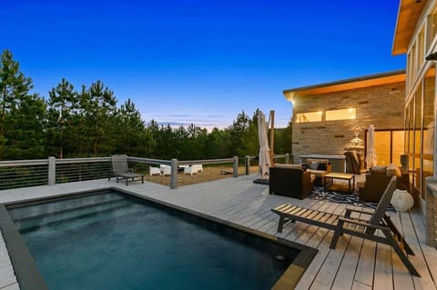 Beautiful mountain views from the pool