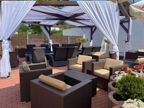 Classic Double Room, Courtyard View | Terrace/patio