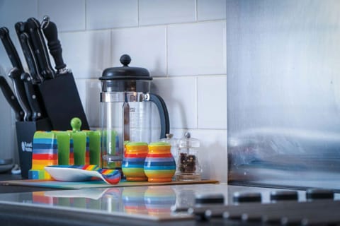 Microwave, oven, stovetop, electric kettle