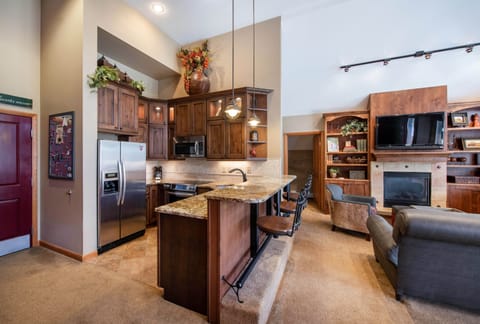 Condo, 2 Bedrooms | Private kitchen | Coffee/tea maker, fridge, oven, toaster