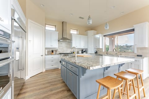 Indoors, Kitchen, Kitchen Island, Furniture, Floor