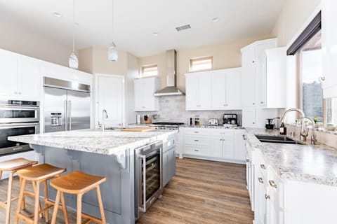 Indoors, Kitchen, Kitchen Island, Furniture, Home Decor